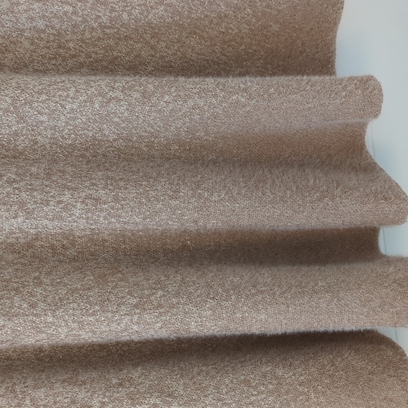 Chico's Fuzzy Shine Knit Cape Boho Cozy Cabin Core Poncho Gold Thread One Size - Picture 9 of 9